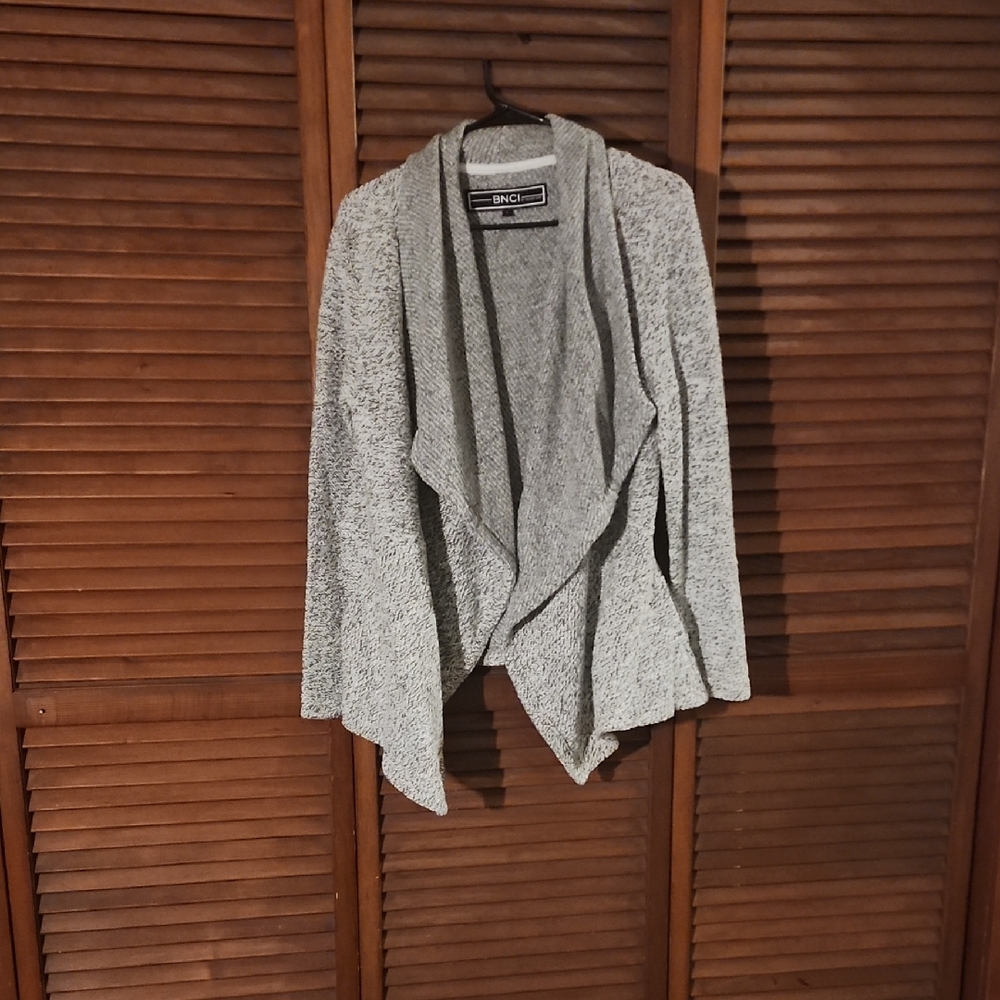 On Running Women's Light Gray Drape Cardigan